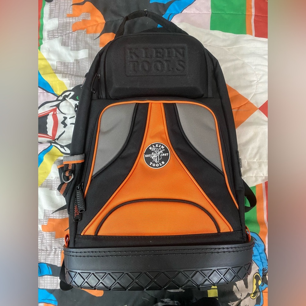 Klein Tools Tradesman Pro Organizer Tool Backpack 39 Pockets 55421BP-14 1680D